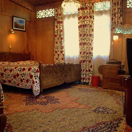 Morning Star Group Of Houseboats Hotel Srinagar  Exterior photo