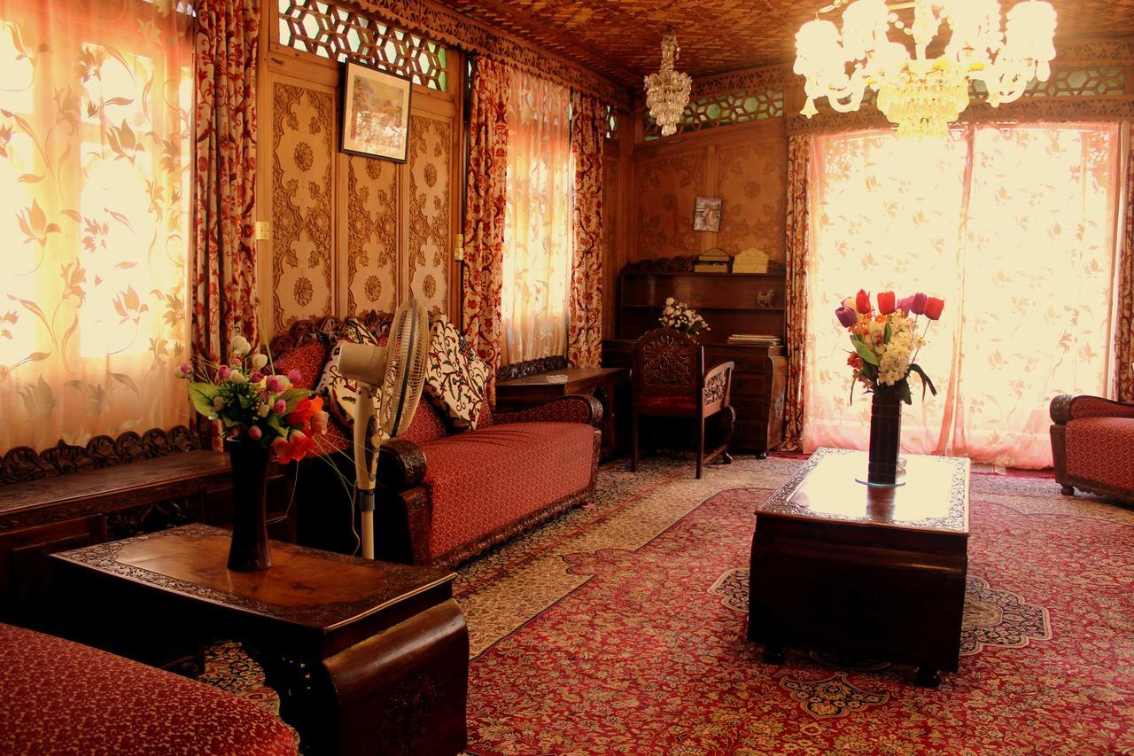 Morning Star Group Of Houseboats Hotel Srinagar  Exterior photo